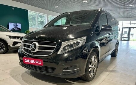 Mercedes-Benz V-Класс, 2017 год, 4 100 000 рублей, 7 фотография