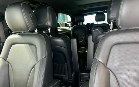 Mercedes-Benz V-Класс, 2017 год, 4 100 000 рублей, 19 фотография
