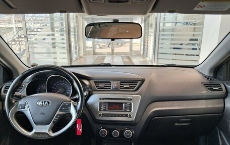 KIA Rio III рестайлинг, 2016 год, 898 000 рублей, 18 фотография