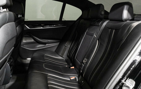 BMW 5 серия, 2017 год, 3 549 700 рублей, 10 фотография