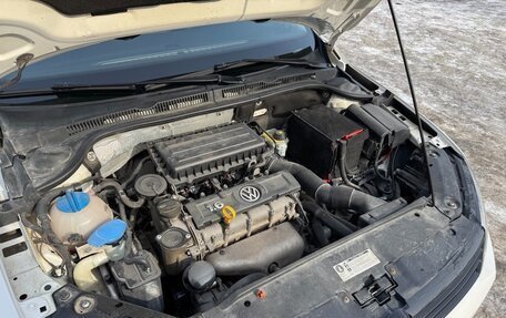 Volkswagen Jetta VI, 2013 год, 965 000 рублей, 12 фотография