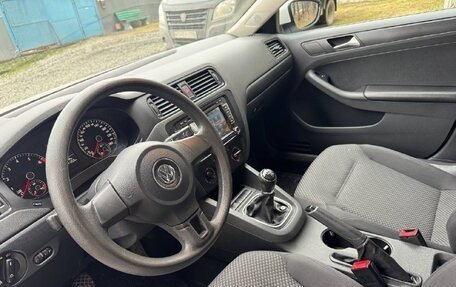 Volkswagen Jetta VI, 2013 год, 965 000 рублей, 16 фотография