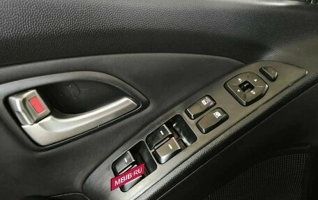 Hyundai ix35 I рестайлинг, 2011 год, 880 000 рублей, 8 фотография