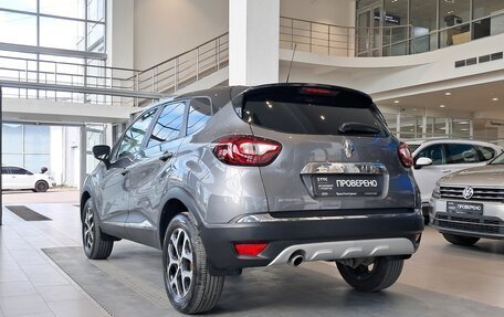 Renault Kaptur I рестайлинг, 2017 год, 1 279 000 рублей, 11 фотография