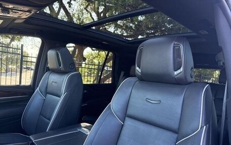 Cadillac Escalade V, 2023 год, 13 040 931 рублей, 6 фотография