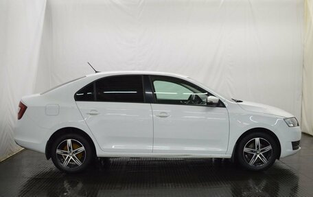 Skoda Rapid I, 2018 год, 915 000 рублей, 4 фотография