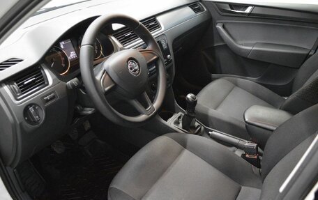 Skoda Rapid I, 2018 год, 915 000 рублей, 10 фотография