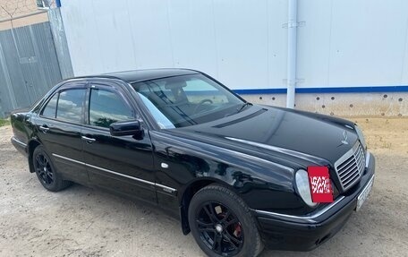 Mercedes-Benz E-Класс, 1997 год, 460 000 рублей, 2 фотография