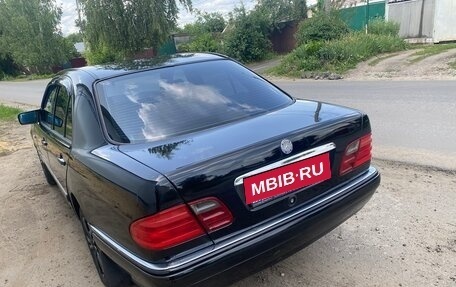 Mercedes-Benz E-Класс, 1997 год, 460 000 рублей, 12 фотография