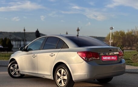 Chevrolet Cruze II, 2011 год, 700 000 рублей, 6 фотография