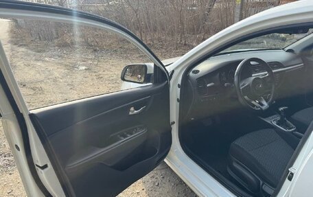 KIA Rio IV, 2018 год, 1 440 000 рублей, 18 фотография