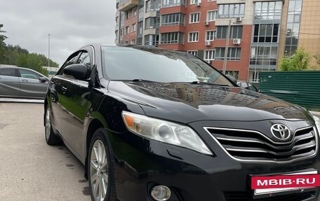 Toyota Camry, 2011 год, 1 380 000 рублей, 3 фотография