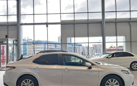 Toyota Camry, 2018 год, 2 447 000 рублей, 5 фотография