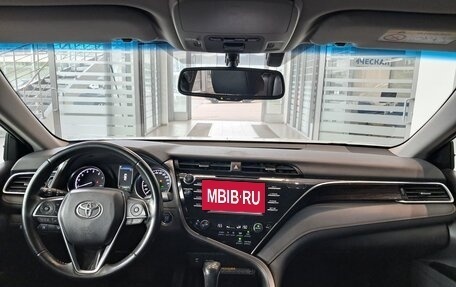 Toyota Camry, 2018 год, 2 447 000 рублей, 17 фотография