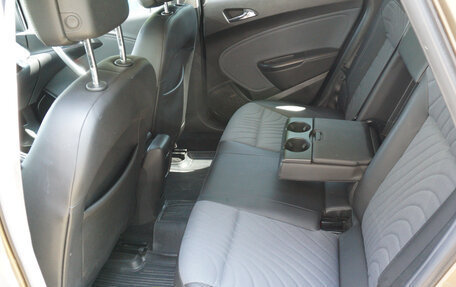 Opel Astra J, 2013 год, 980 000 рублей, 16 фотография