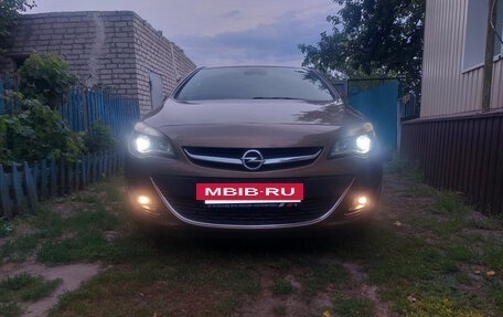 Opel Astra J, 2013 год, 980 000 рублей, 7 фотография
