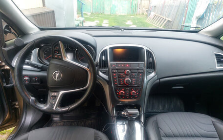 Opel Astra J, 2013 год, 980 000 рублей, 29 фотография