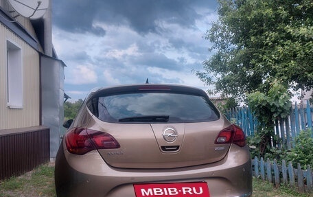Opel Astra J, 2013 год, 980 000 рублей, 28 фотография