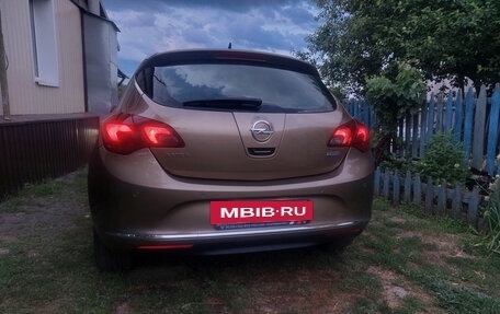 Opel Astra J, 2013 год, 980 000 рублей, 34 фотография