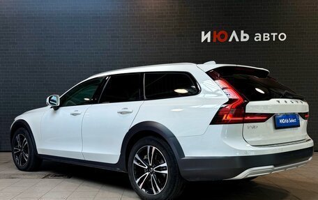 Volvo V90 Cross Country I рестайлинг, 2021 год, 4 000 000 рублей, 4 фотография