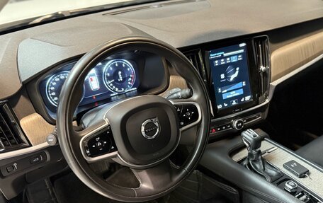 Volvo V90 Cross Country I рестайлинг, 2021 год, 4 000 000 рублей, 8 фотография