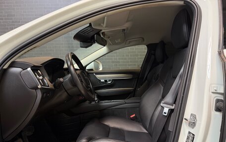 Volvo V90 Cross Country I рестайлинг, 2021 год, 4 000 000 рублей, 7 фотография