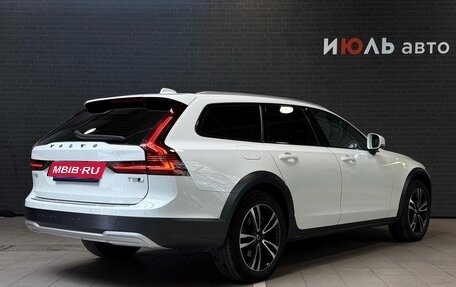 Volvo V90 Cross Country I рестайлинг, 2021 год, 4 000 000 рублей, 6 фотография