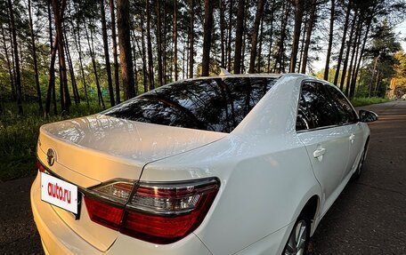 Toyota Camry, 2017 год, 2 360 000 рублей, 10 фотография