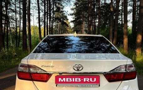 Toyota Camry, 2017 год, 2 360 000 рублей, 14 фотография