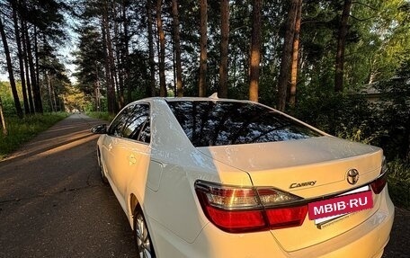Toyota Camry, 2017 год, 2 360 000 рублей, 15 фотография