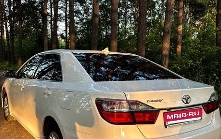 Toyota Camry, 2017 год, 2 360 000 рублей, 16 фотография