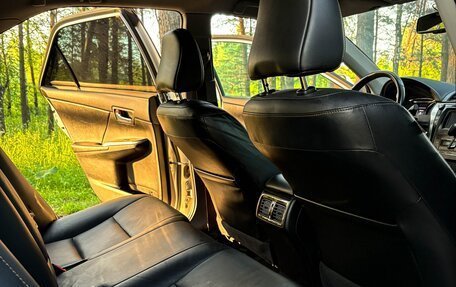 Toyota Camry, 2017 год, 2 360 000 рублей, 30 фотография