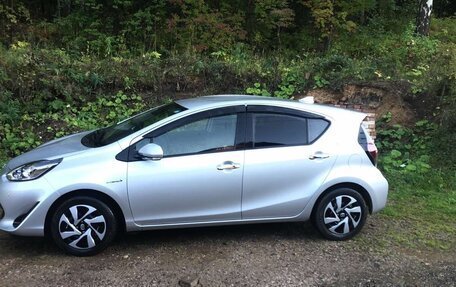 Toyota Aqua I, 2019 год, 1 500 000 рублей, 2 фотография