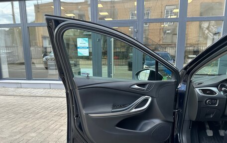 Opel Astra K, 2018 год, 1 380 000 рублей, 5 фотография