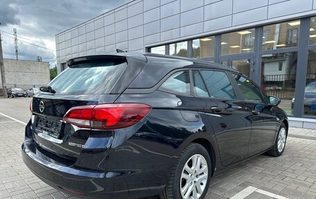 Opel Astra K, 2018 год, 1 380 000 рублей, 26 фотография