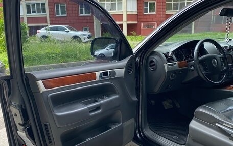 Volkswagen Touareg III, 2005 год, 1 000 000 рублей, 5 фотография
