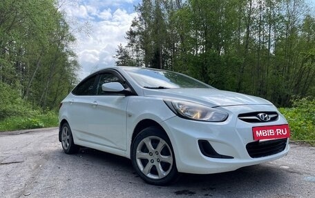 Hyundai Solaris II рестайлинг, 2014 год, 730 000 рублей, 2 фотография