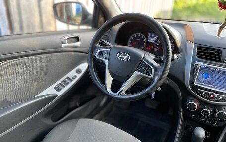Hyundai Solaris II рестайлинг, 2014 год, 730 000 рублей, 9 фотография
