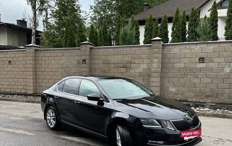 Skoda Octavia, 2017 год, 2 380 000 рублей, 2 фотография