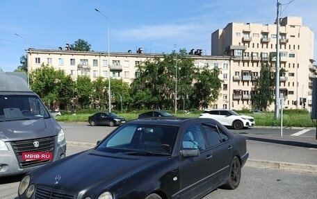 Mercedes-Benz E-Класс, 1996 год, 420 000 рублей, 5 фотография