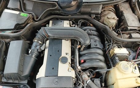 Mercedes-Benz E-Класс, 1996 год, 420 000 рублей, 7 фотография