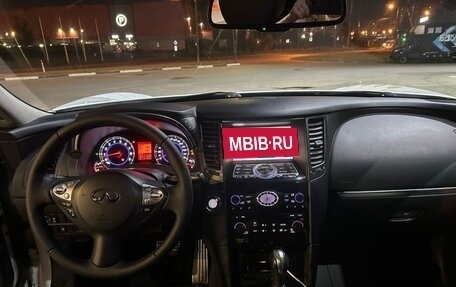 Infiniti FX II, 2009 год, 1 450 000 рублей, 12 фотография