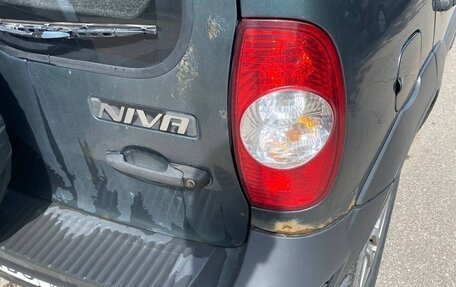 Chevrolet Niva I рестайлинг, 2011 год, 335 000 рублей, 4 фотография
