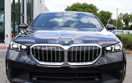 BMW 5 серия, 2024 год, 7 272 707 рублей, 2 фотография