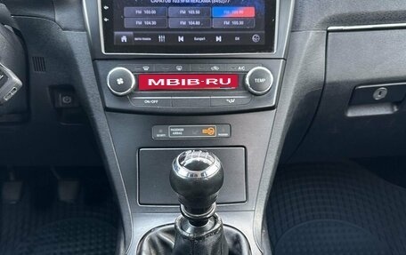 Toyota Avensis III рестайлинг, 2009 год, 1 000 000 рублей, 11 фотография
