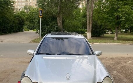 Mercedes-Benz C-Класс, 2000 год, 355 000 рублей, 1 фотография