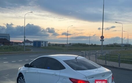 Hyundai Solaris II рестайлинг, 2012 год, 750 000 рублей, 4 фотография