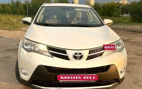 Toyota RAV4, 2013 год, 1 900 000 рублей, 7 фотография