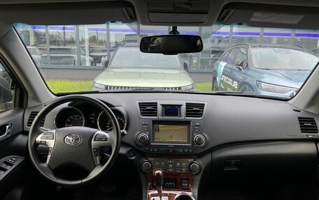 Toyota Highlander III, 2012 год, 2 249 000 рублей, 22 фотография
