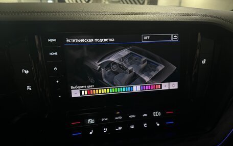Volkswagen Touareg III, 2020 год, 5 300 000 рублей, 12 фотография